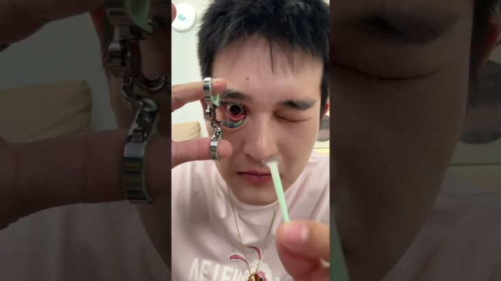 戴隐形眼镜很简单嘛新手戴美瞳的技巧
