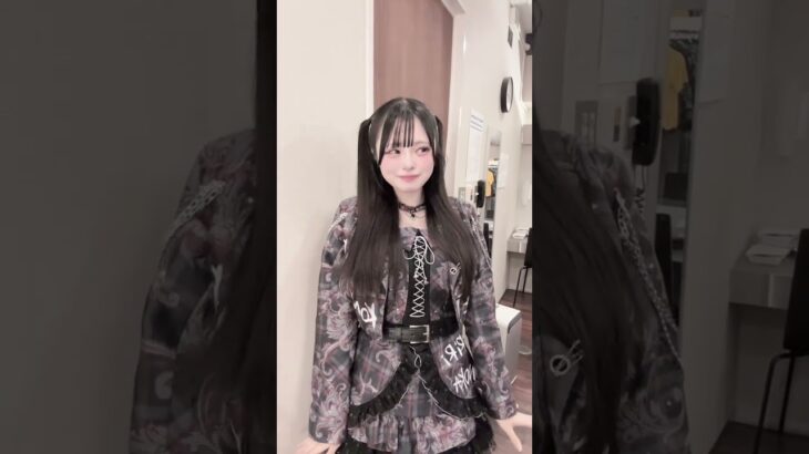 メイクもカラコンも前髪もいつもと違う日🤟🏻🖤#iLiFE
